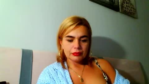 Snapshot of jenny_play1 chatting on 12/04/24, 11:30 Jenny online show from 12/04/24, 11:30