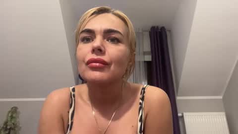Snapshot of jenny_play1 chatting on 01/22/25, 11:56 Jenny online show from 01/22/25, 11:56