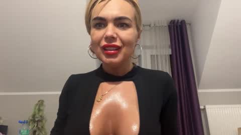 Snapshot of jenny_play1 chatting on 02/01/25, 05:58 Jenny online show from 02/01/25, 05:58