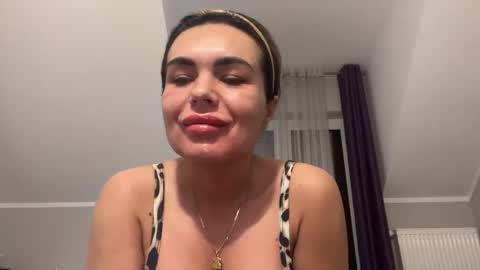 Snapshot of jenny_play1 chatting on 03/10/25, 11:32 Jenny online show from 03/10/25, 11:32