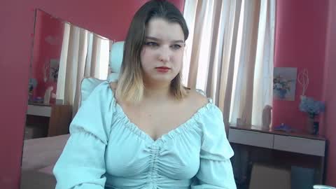 jenny_smitx online show from 02/17/25, 07:58