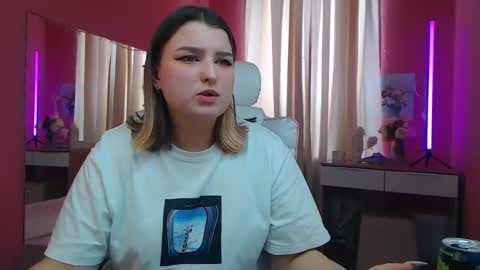 jenny_smitx online show from 02/22/25, 07:56