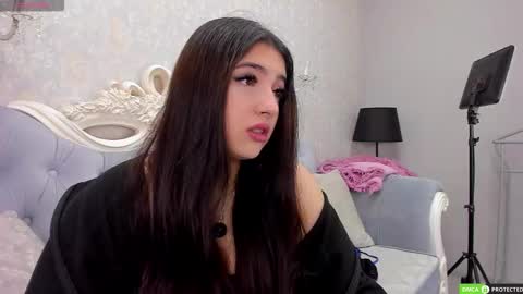 Jenny Ferguson online show from 11/03/25, 06:09