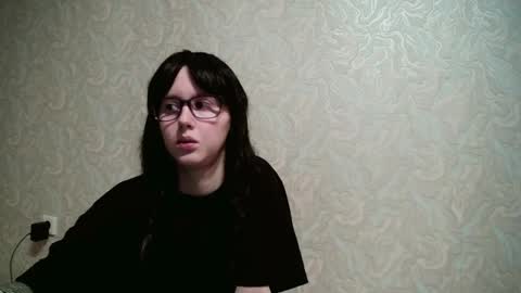 JennyOlset online show from 10/28/25, 02:04