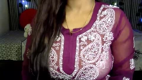 Snapshot of jennysinghaniya chatting on 12/05/24, 01:17 jenny online show from 12/05/24, 01:17