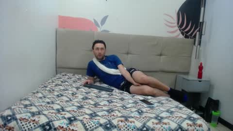 Snapshot of jeremmyandstacy chatting on 02/06/25, 10:00 Jeremmyandstacy online show from 02/06/25, 10:00