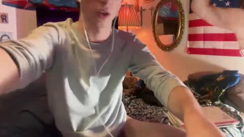 Angel online show from 09/30/25, 12:15