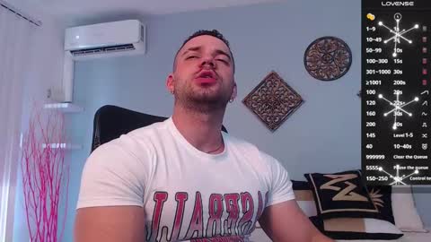Snapshot of jeremylowe chatting on 01/16/25, 04:39 Jeremy Lowe online show from 01/16/25, 04:39