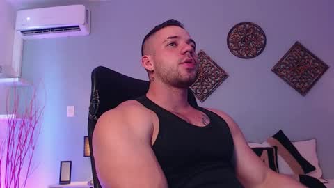 Snapshot of jeremylowe chatting on 01/29/25, 04:30 Jeremy Lowe online show from 01/29/25, 04:30