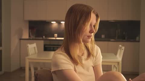 Snapshot of jerrybenear chatting on 10/15/25, 03:34 Molly online show from 10/15/25, 03:34