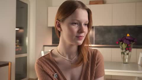 Snapshot of jerrybenear chatting on 10/18/25, 06:41 Molly online show from 10/18/25, 06:41