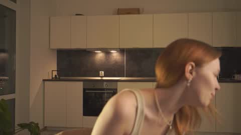 Snapshot of jerrybenear chatting on 11/03/25, 04:08 Molly online show from 11/03/25, 04:08