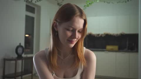 Snapshot of jerrybenear chatting on 11/15/25, 03:19 Molly online show from 11/15/25, 03:19