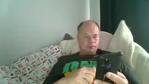 Snapshot of jerrymaster83 chatting on 10/20/25, 08:26 jerrymaster83 online show from 10/20/25, 08:26