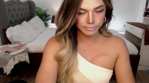 Snapshot of jesie_hot69 chatting on 01/20/25, 02:03 jesie_hot69 online show from 01/20/25, 02:03
