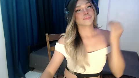 Snapshot of jesie_hot69 chatting on 02/10/25, 06:35 jesie_hot69 online show from 02/10/25, 06:35
