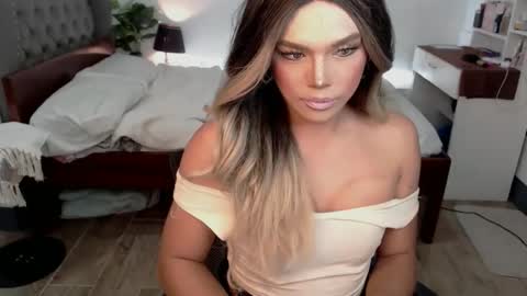 Snapshot of jesie_hot69 chatting on 09/11/25, 11:32 jesie_hot69 online show from 09/11/25, 11:32