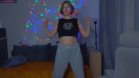  JessieVibes online show from 10/28/25, 01:47