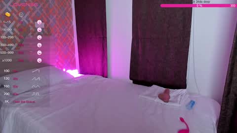 SakuraMio online show from 12/09/24, 02:39