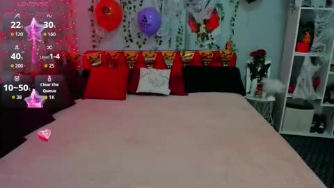 Snapshot of jessabellucci chatting on 11/04/25, 08:35 Jessa Bellucci online show from 11/04/25, 08:35