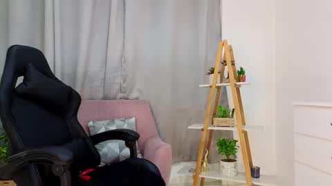 Snapshot of jessey_adams chatting on 02/12/25, 02:03 bella adams online show from 02/12/25, 02:03