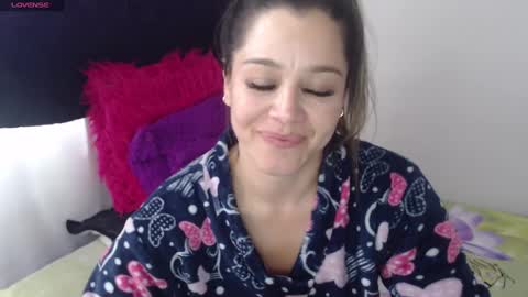 Snapshot of jessi_robertss chatting on 01/26/25, 07:52 jessica online show from 01/26/25, 07:52