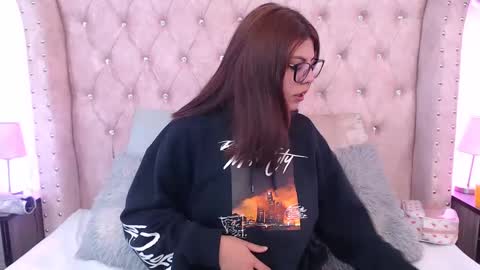 Snapshot of jessica_carter_ chatting on 01/28/25, 06:49 Jessica online show from 01/28/25, 06:49