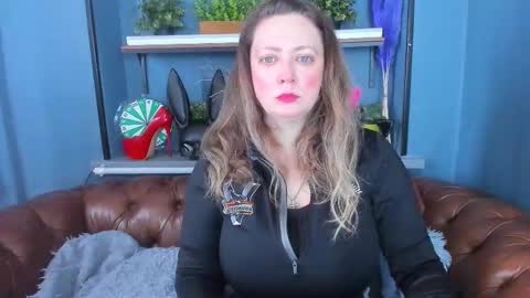 Snapshot of jessica_foxie chatting on 03/05/25, 11:49 Jessica online show from 03/05/25, 11:49