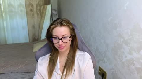 Jessy online show from 09/28/25, 05:24