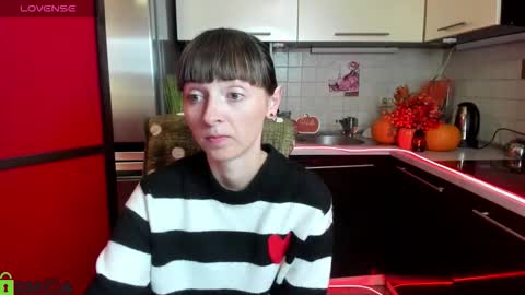 jessicaforris online show from 10/22/25, 07:08