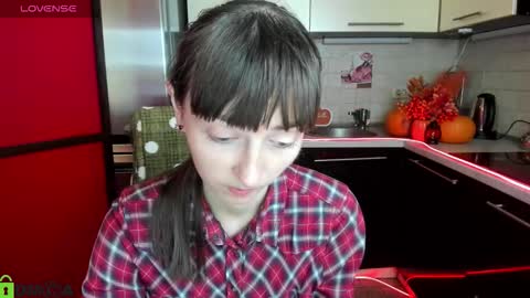 jessicaforris online show from 11/07/25, 07:52