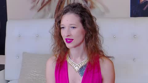 Jessica online show from 01/04/25, 10:27