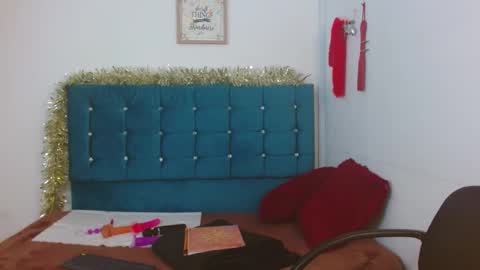 jessicarabbit4 online show from 03/03/25, 06:59