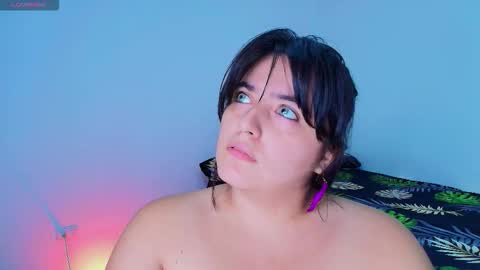 jessicared18 online show from 11/17/25, 04:24