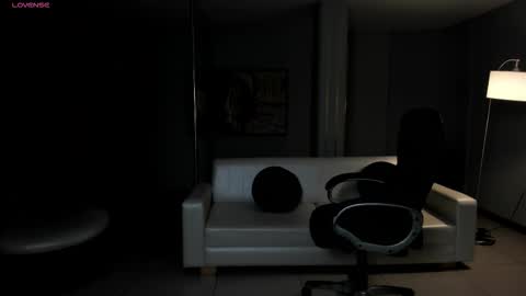 Snapshot of jessicawilliams1 chatting on 10/18/25, 09:32 JESS online show from 10/18/25, 09:32