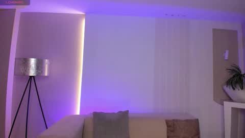 Snapshot of jessicawilliams1 chatting on 11/16/25, 09:37 JESS online show from 11/16/25, 09:37