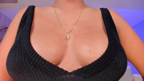 Snapshot of jessicawilliams1 chatting on 11/18/25, 09:36 JESS online show from 11/18/25, 09:36