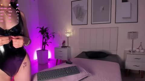 jessie_jarper online show from 10/02/25, 12:12