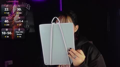 jessie_wild online show from 10/19/25, 05:30