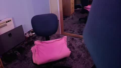 Snapshot of jessiessicaxx chatting on 12/20/24, 09:54 Jessiessicaxx online show from 12/20/24, 09:54