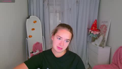 Jessi online show from 10/24/25, 02:02