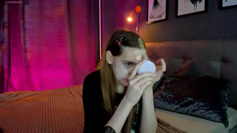 Jessie online show from 09/21/25, 07:43