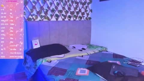 Snapshot of jessika_rabbits chatting on 10/17/25, 01:53 JESS online show from 10/17/25, 01:53