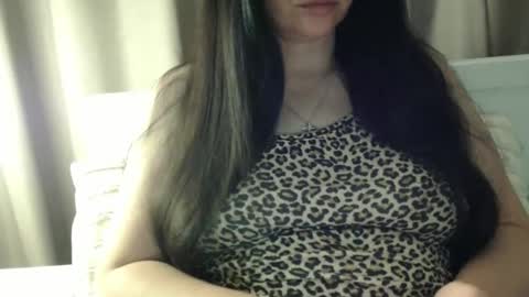 Snapshot of jessyqueen55 chatting on 12/02/24, 08:44 OnlyJessy online show from 12/02/24, 08:44
