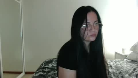 Snapshot of jessyqueen55 chatting on 01/18/25, 12:04 OnlyJessy online show from 01/18/25, 12:04