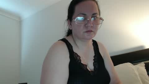 Snapshot of jessyqueen55 chatting on 10/23/25, 06:45 OnlyJessy online show from 10/23/25, 06:45