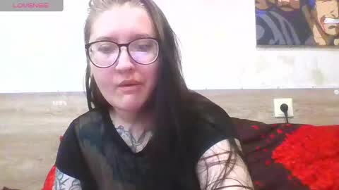 Snapshot of jessystoune1 chatting on 02/13/25, 09:09 Bye everyone i cant see any reason to stay here wish u luck online show from 02/13/25, 09:09
