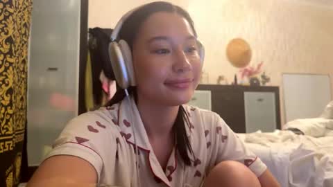 Lynn online show from 11/13/25, 07:29