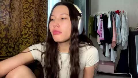 Lynn online show from 11/20/25, 09:20