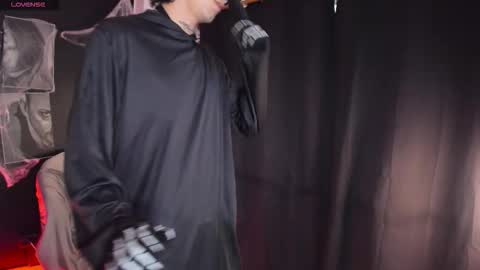 jett_savage online show from 10/21/25, 02:29